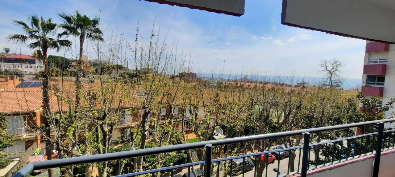Bright Apartment Near The Beach And Barcelona By Train Masnou Luaran gambar