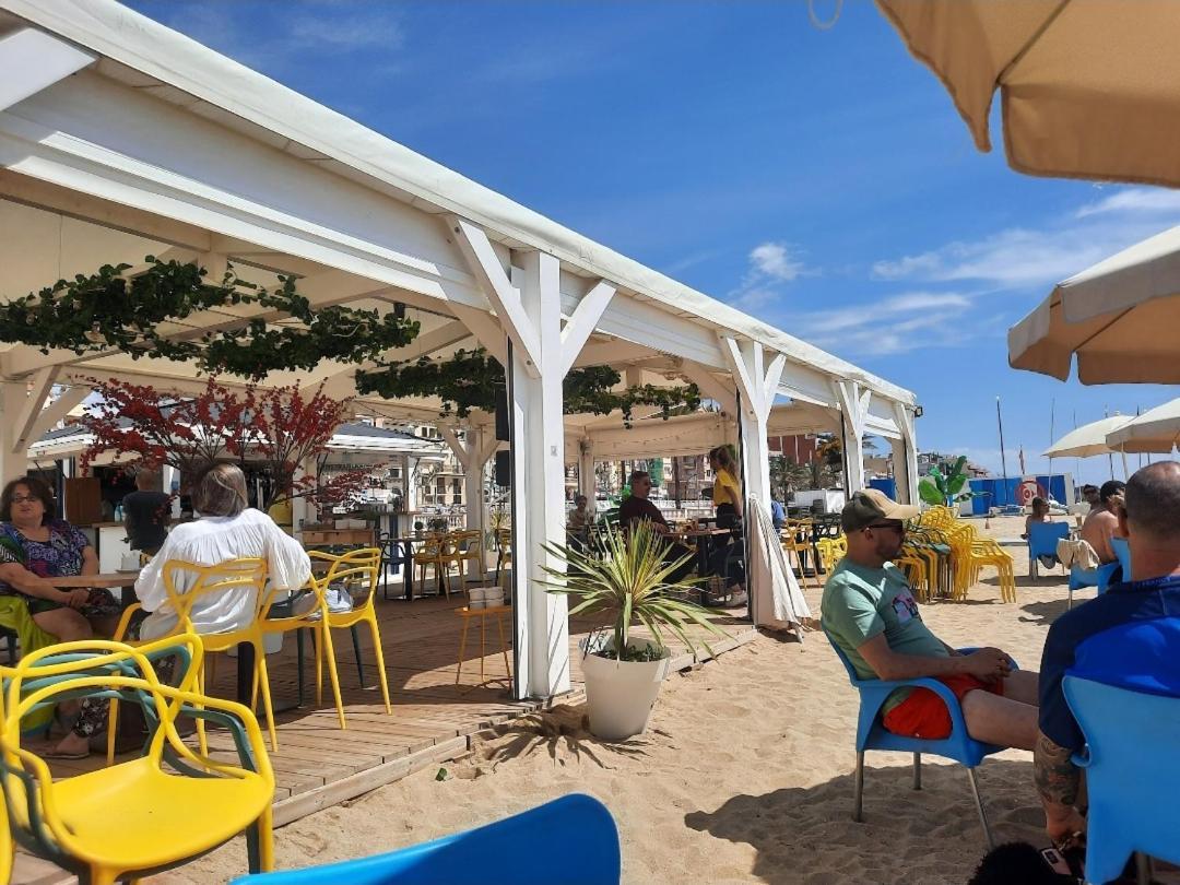 Bright Apartment Near The Beach And Barcelona By Train Masnou Luaran gambar